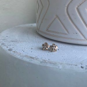 COPY - Na Hoku PLUMERIA STUD EARRINGS